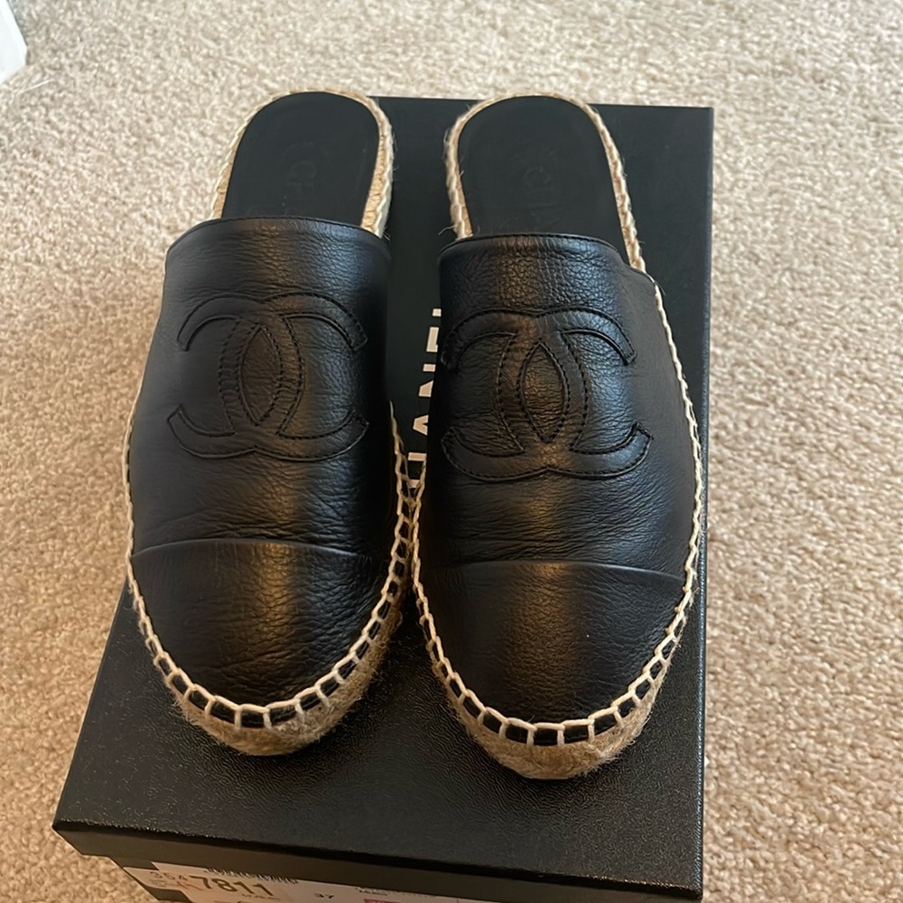 Chanel espadrille